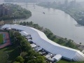 architettura: La Frfieze Art Fair di New York e la maxi tenda a forma di serpente  -   Firmata dagli americani So-Il, la struttura composta da sei tendoni era lunga 450 metri 