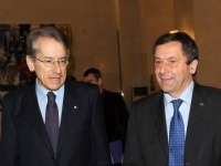 La ricerca in Italia: Contro la fuga dei cervelli Governo e ricerca puntano sul web - Annunciata la prima di una serie di azioni sinergiche: una piattaforma online per la messa in rete delle competenze di ricerca. L'obiettivo e' una task-force